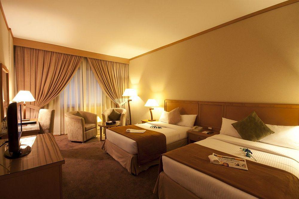 فندق دبيفي  فندق لاندمارك سوميت المظهر الخارجي الصورة